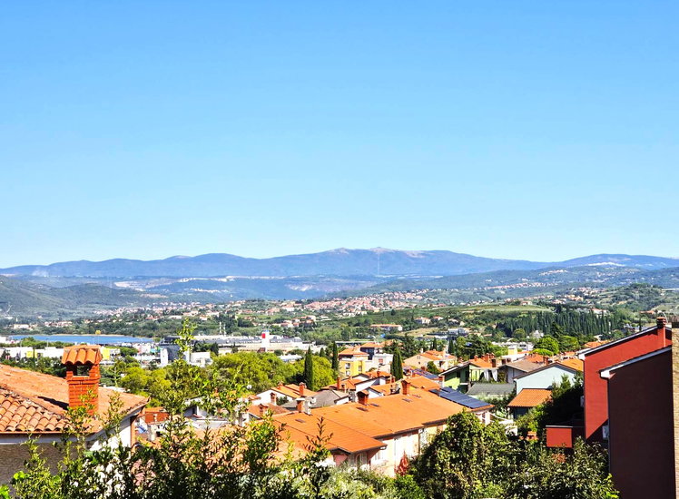 Lokacija: Obalno - kraška, Koper, Semedela