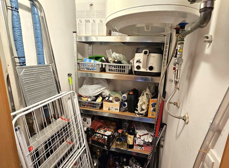 Lokacija: Obalno - kraška, Koper, Hrvatini