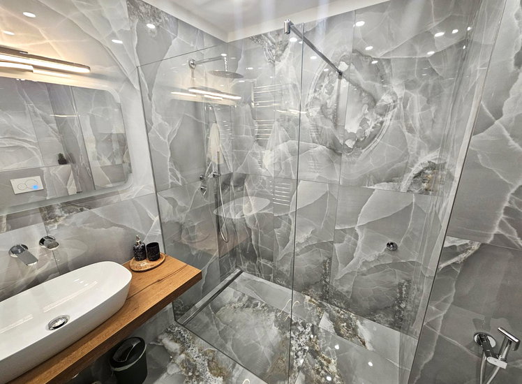 Lokacija: Obalno - kraška, Piran, Lucija