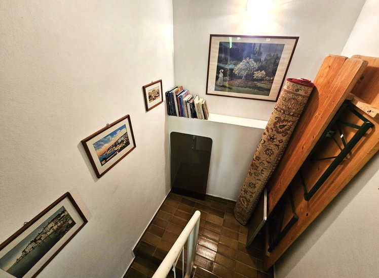 Lokacija: Obalno - kraška, Komen, Gorjansko