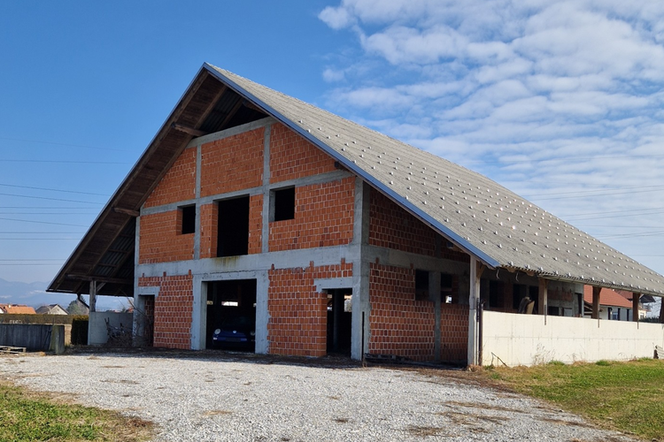 Lokacija: Savinjska, Celje, Trnovlje pri Celju
