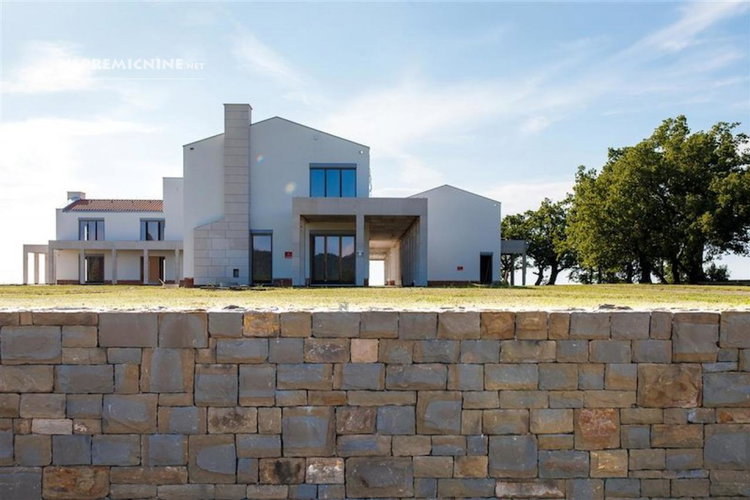 Lokacija: Obalno - kraška, Izola, Malija