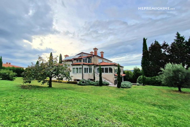 Ubicación: Obalno - kraška, Koper, Čežarji