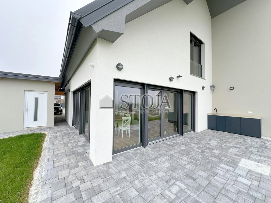 Lokacija: Ljubljana okolica, Vodice, Vodice