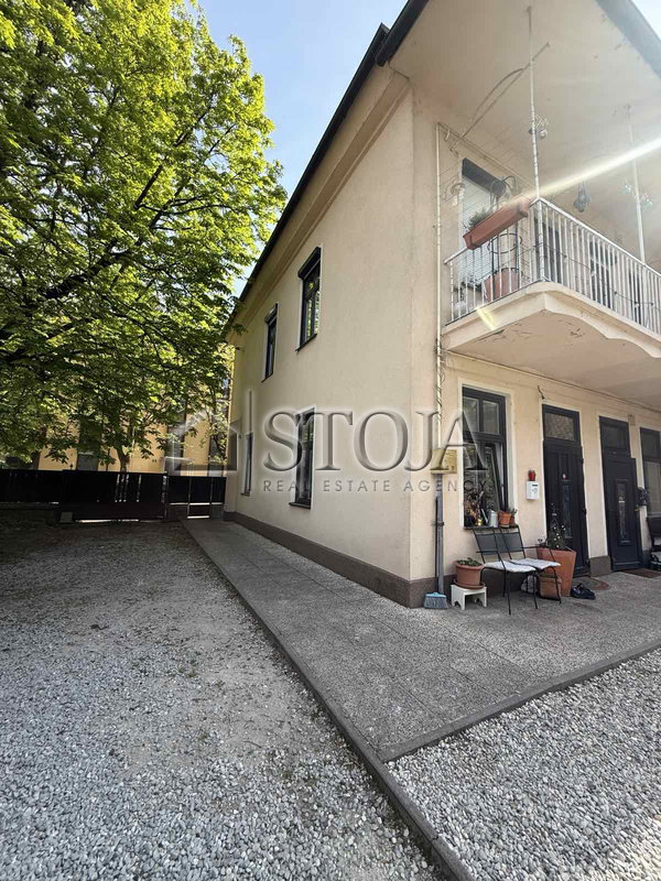 Location: Ljubljana mesto, Center, Center