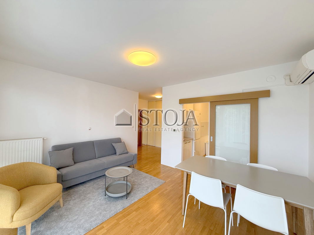 Location: Ljubljana City, Šiška, Šiška