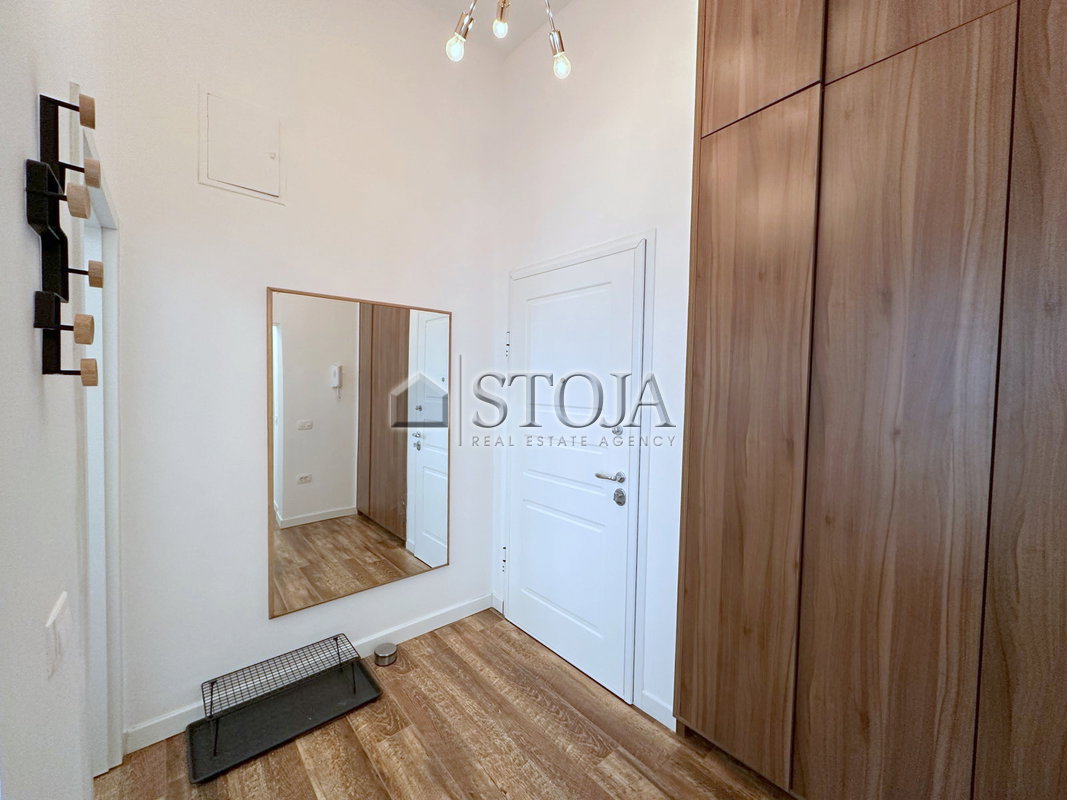 Location: Ljubljana mesto, Center, Center