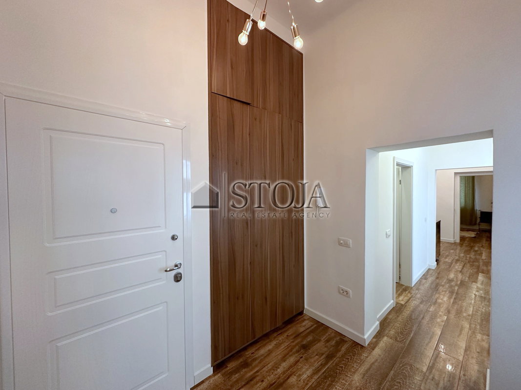 Location: Ljubljana mesto, Center, Center