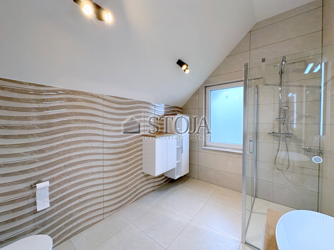 Lokacija: Ljubljana okolica, Vodice, Vodice