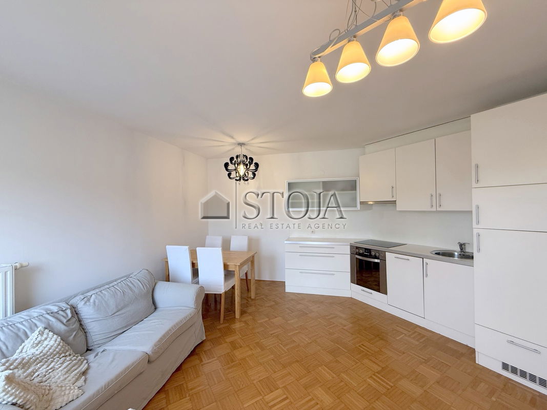 Lokacija: Ljubljana okolica, Grosuplje, Grosuplje