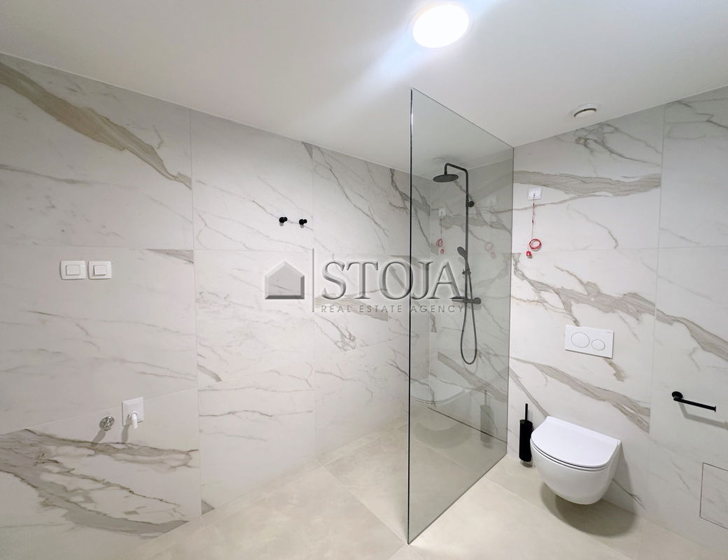 Location: Ljubljana City, Bežigrad, Bežigrad