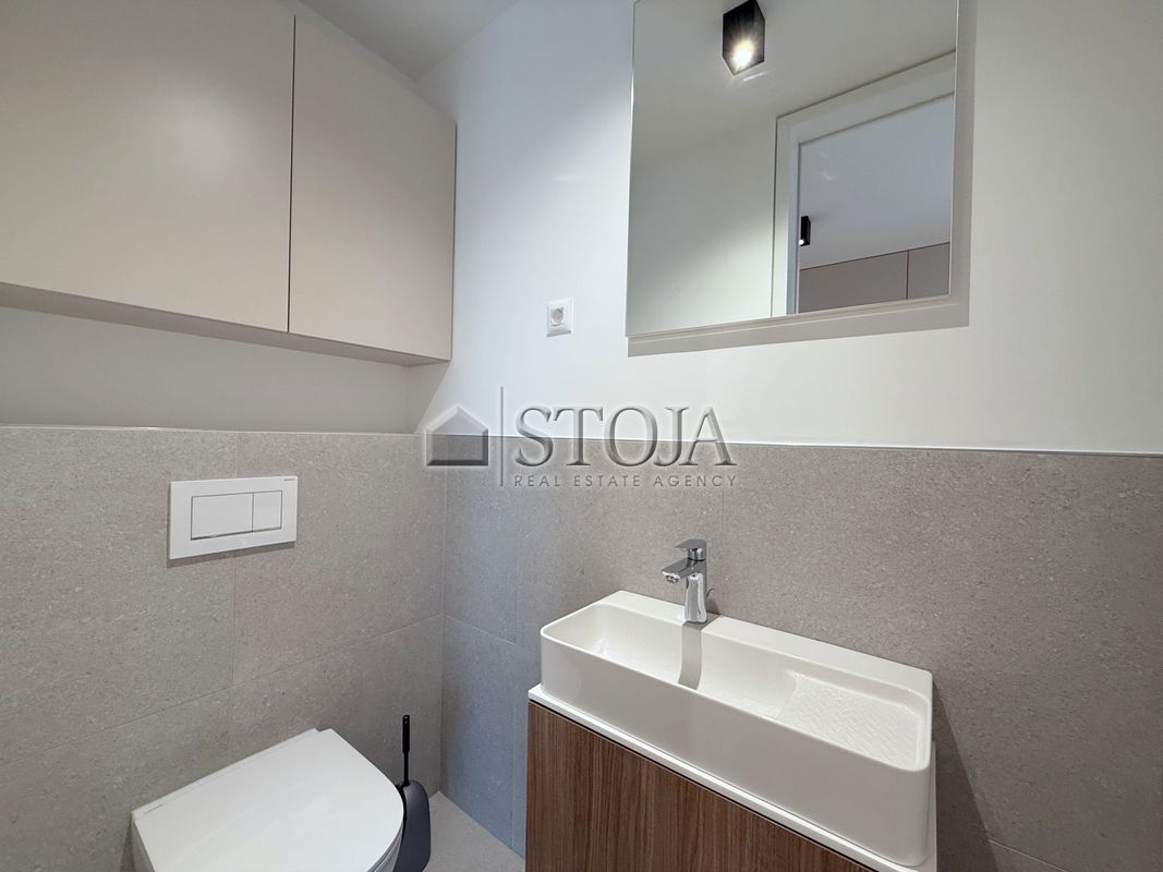 Location: Ljubljana City, Šiška, Zg. Šiška