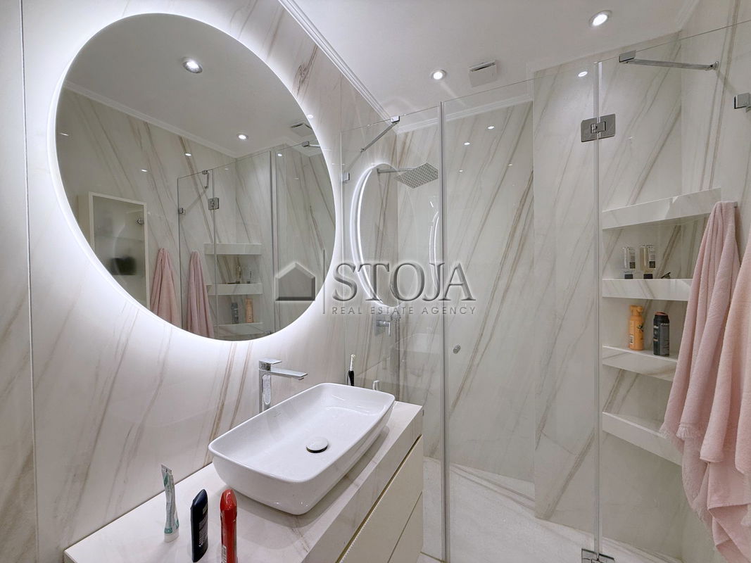 Lokacija: Ljubljana mesto, Center, Center