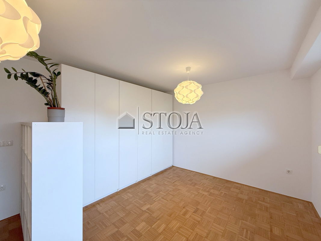 Lokacija: Ljubljana okolica, Grosuplje, Grosuplje