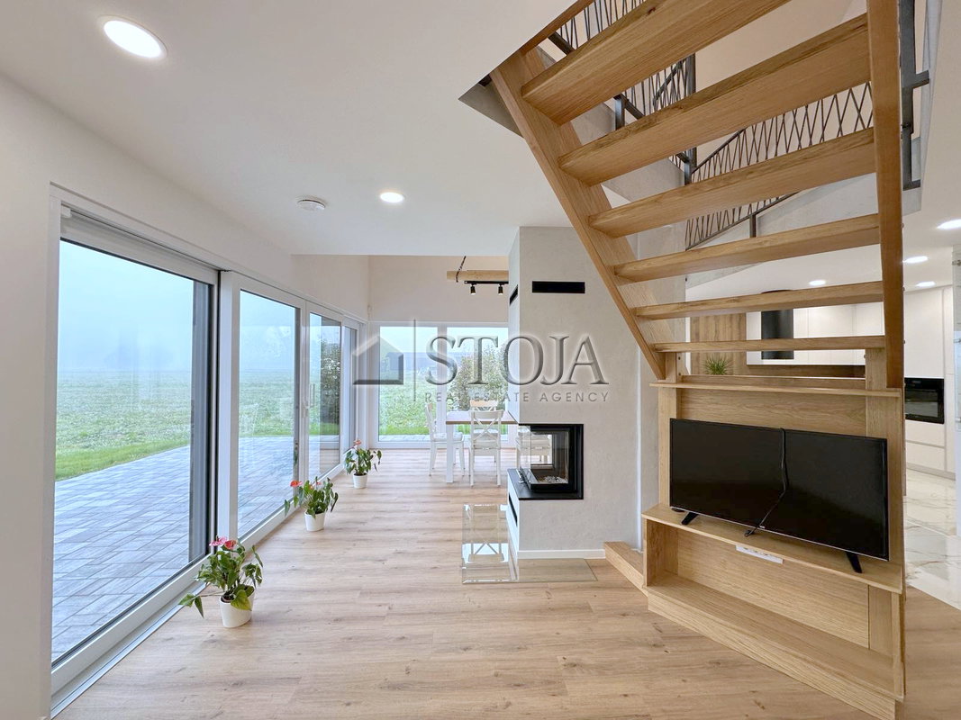 Lokacija: Ljubljana okolica, Vodice, Vodice