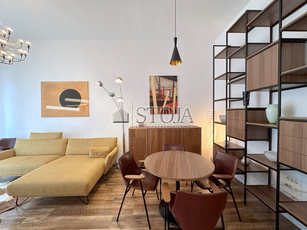 Location: Ljubljana mesto, Center, Center