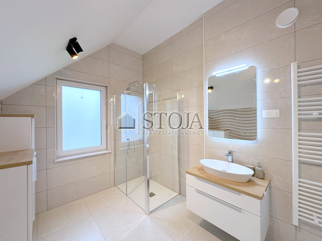 Lokacija: Ljubljana okolica, Vodice, Vodice