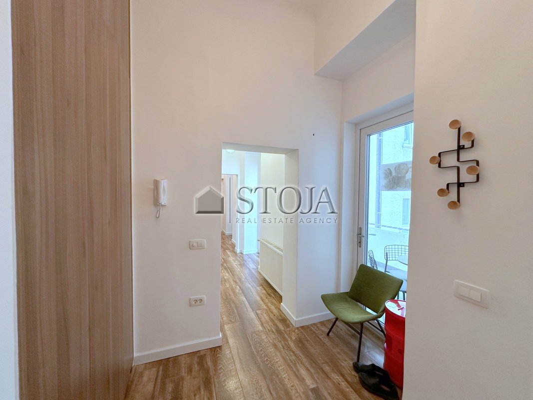 Location: Ljubljana mesto, Center, Center