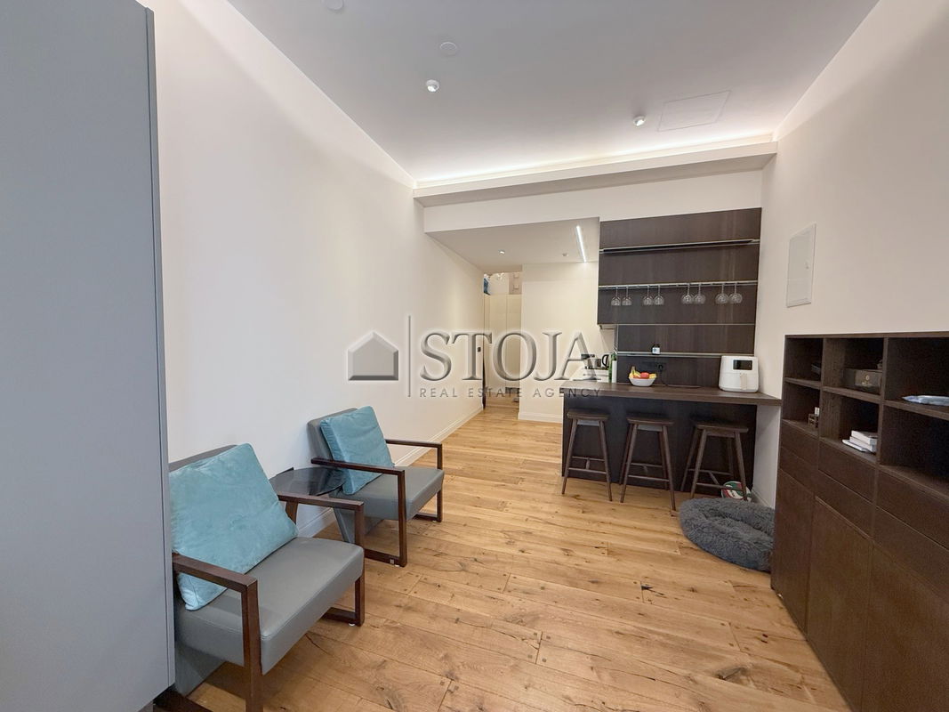 Lokacija: Ljubljana mesto, Center, Center