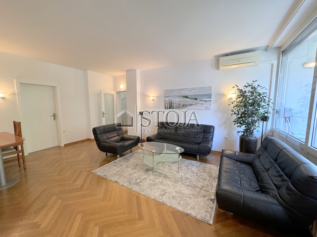 Lokacija: Ljubljana mesto, Center, Center