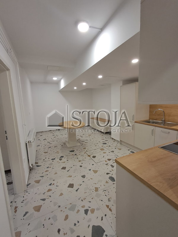 Lokacija: Ljubljana mesto, Šiška, Šiška