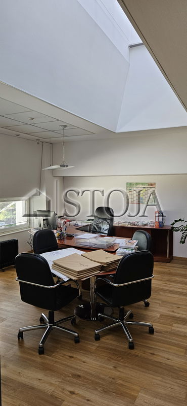 Lokacija: Ljubljana mesto, Moste-Polje, BTC
