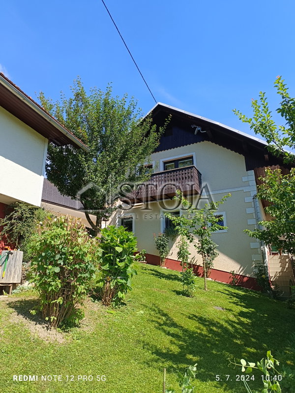 Lokacija: Gorenjska, Škofja Loka, Javorje