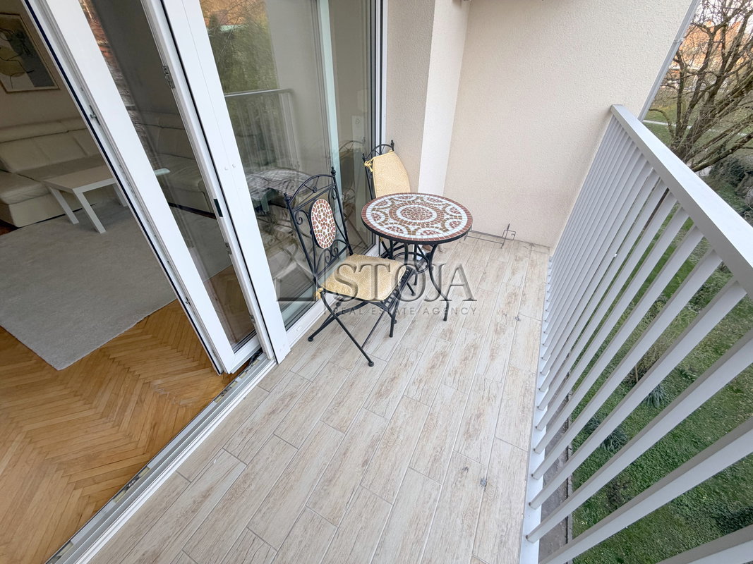 Lokacija: Ljubljana mesto, Center, Prule