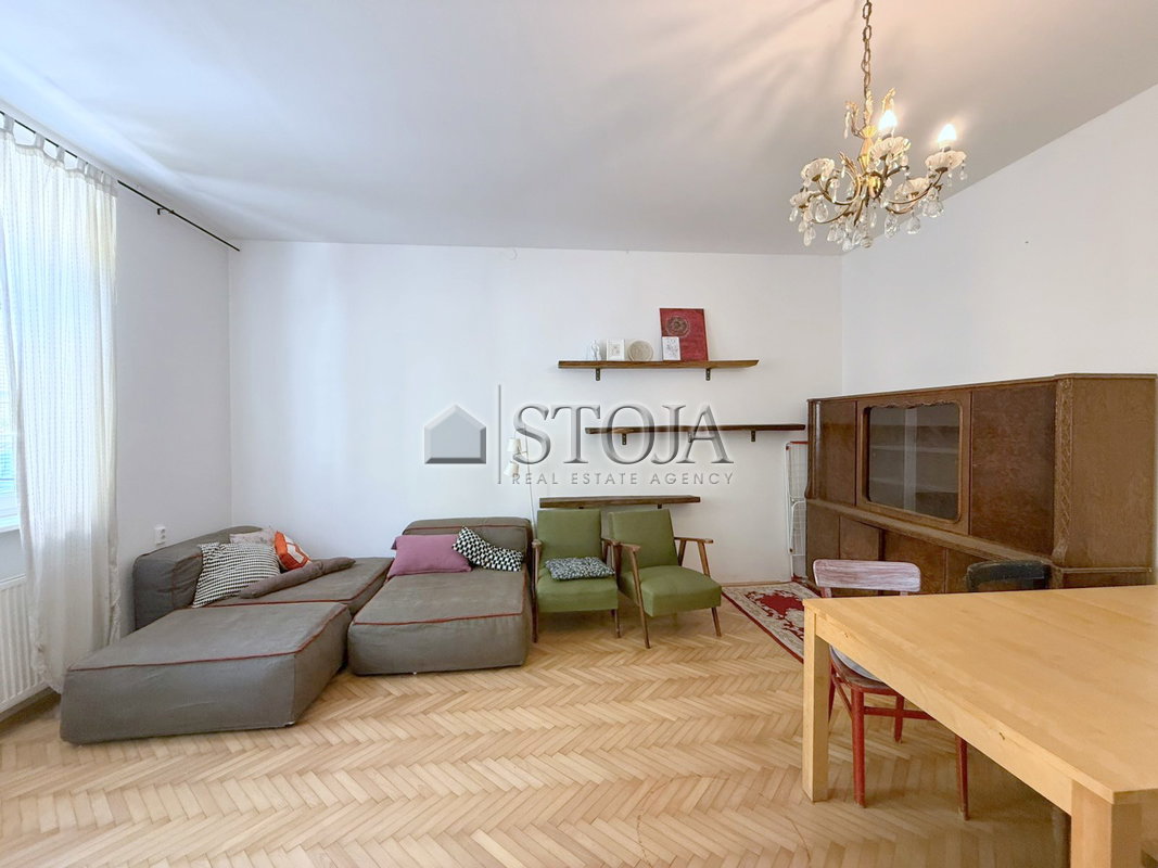 Location: Ljubljana mesto, Center, Center