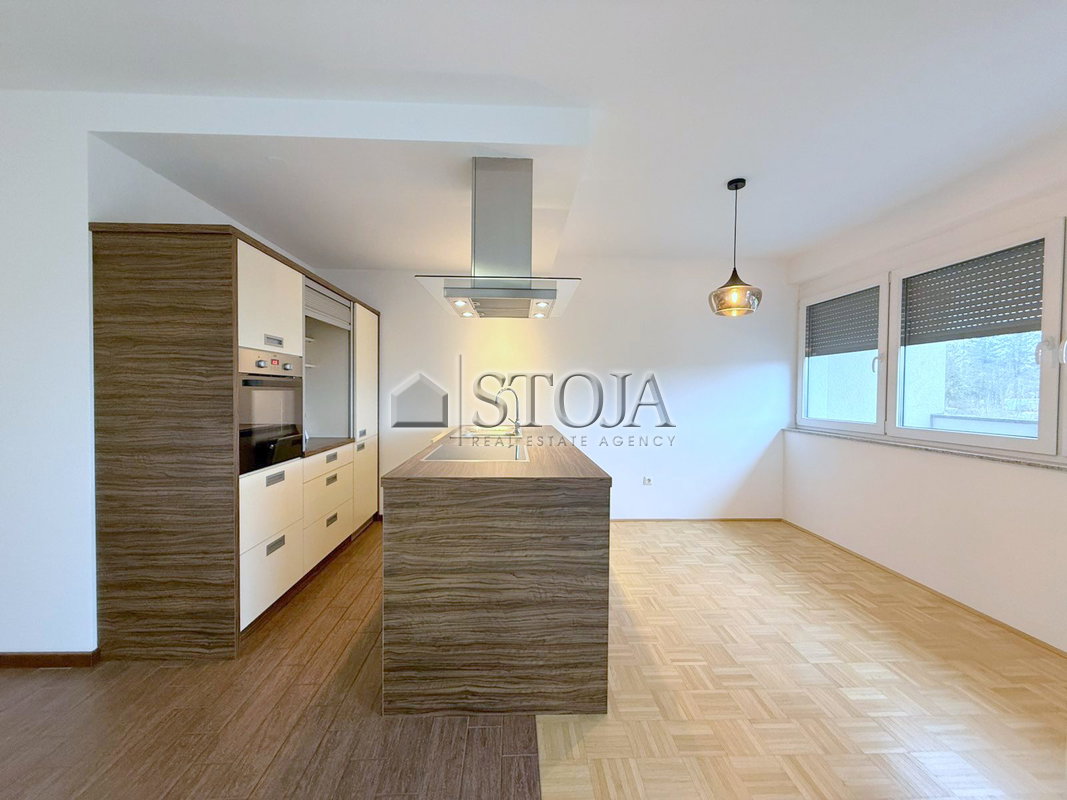 Location: Ljubljana mesto, Moste-Polje, Polje