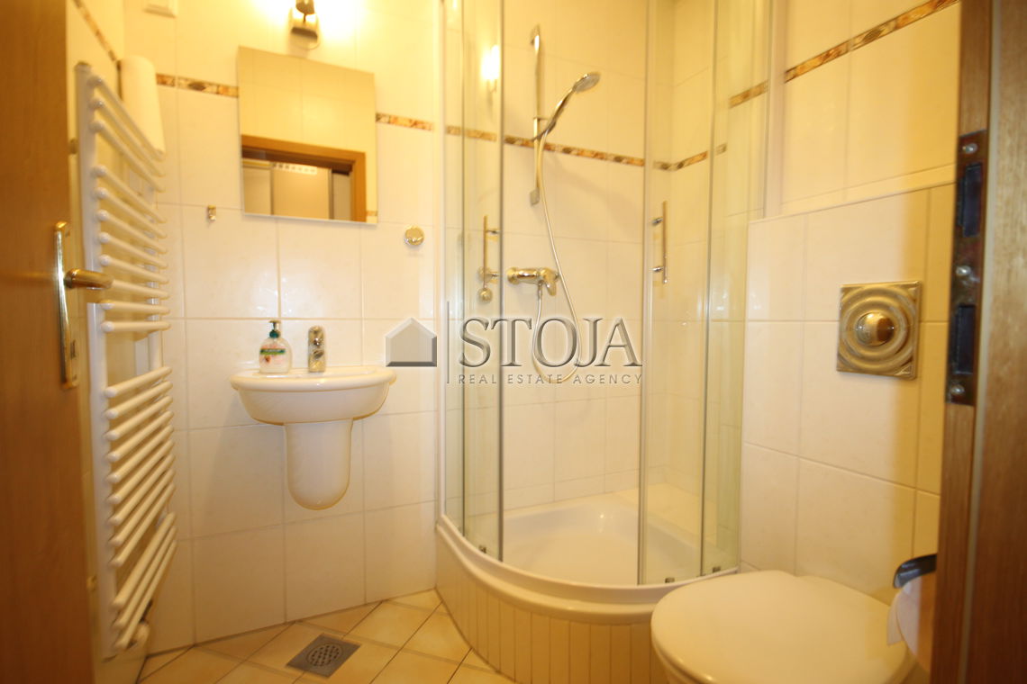 Location: Ljubljana City, Vič-Rudnik, Rožna dolina