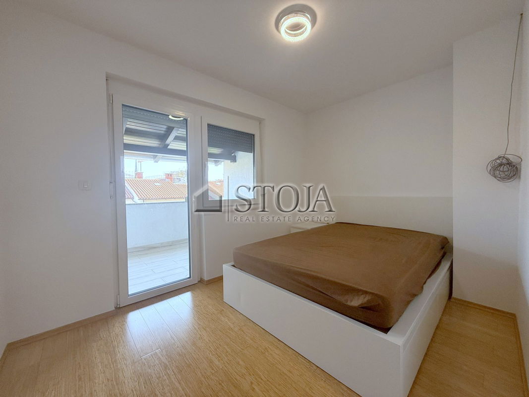 Lokacija: Obalno - kraška, Izola, Jagodje