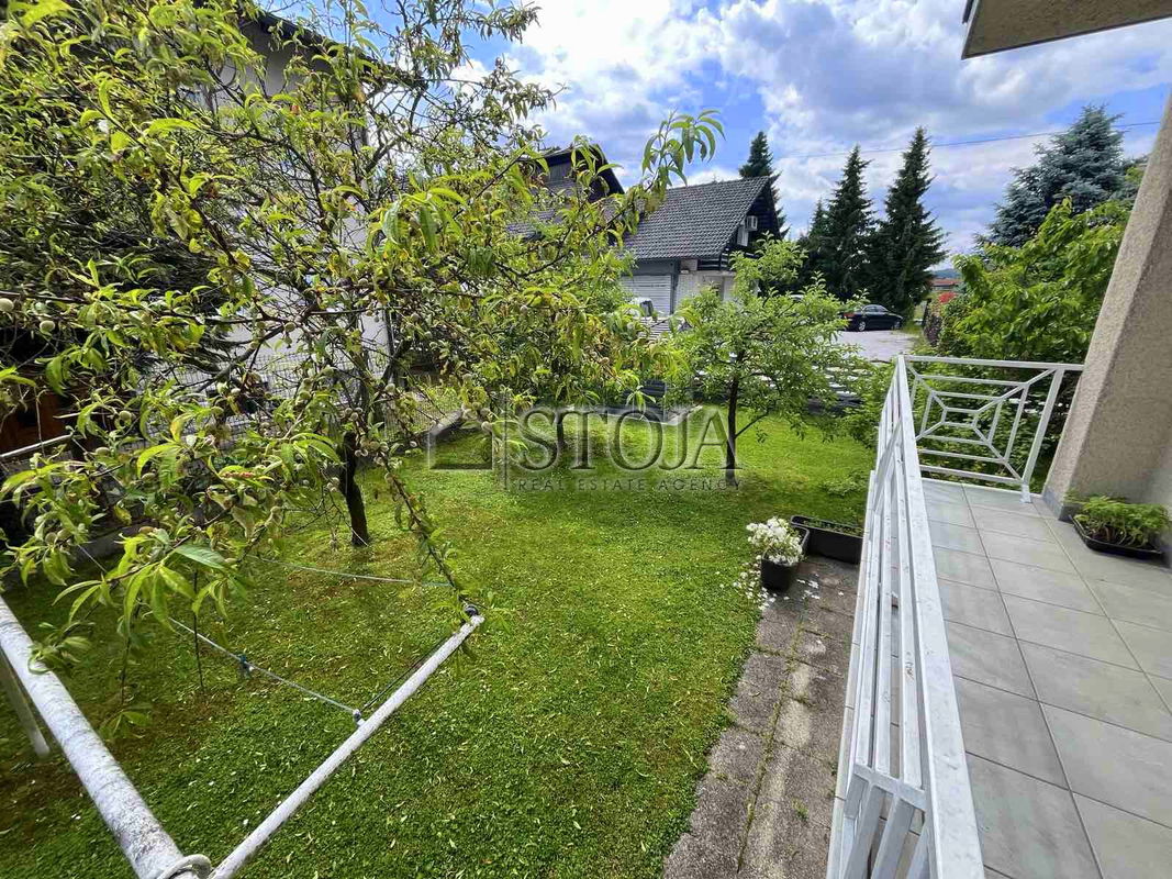 Lokacija: Ljubljana mesto, Bežigrad, Črnuče