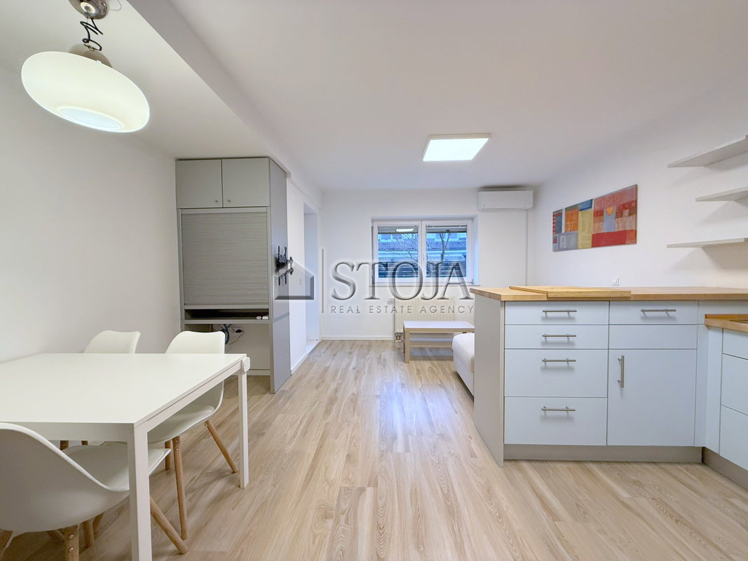 Lokacija: Ljubljana mesto, Vič-Rudnik, Rudnik