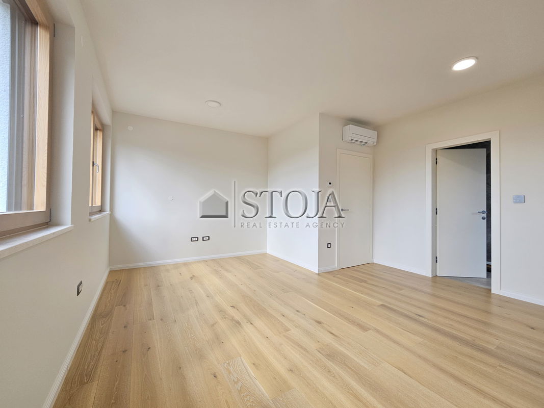 Location: , Crikvenica