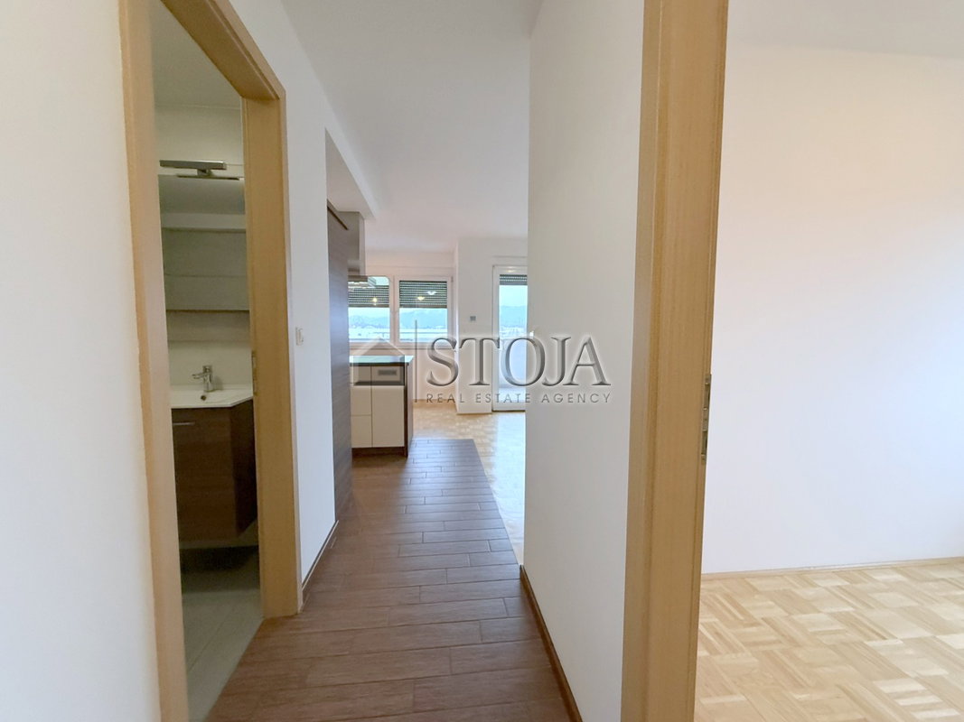 Location: Ljubljana mesto, Moste-Polje, Polje