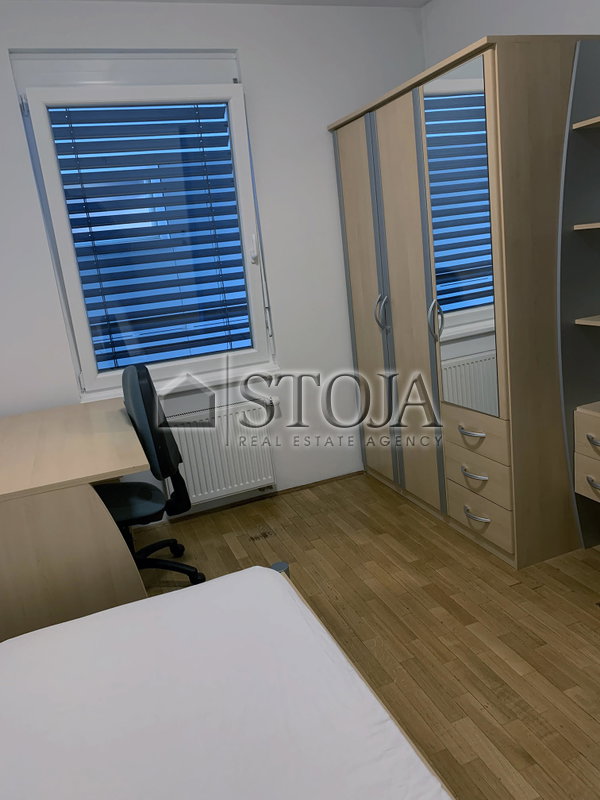 Lokacija: Ljubljana mesto, Bežigrad, Savsko naselje