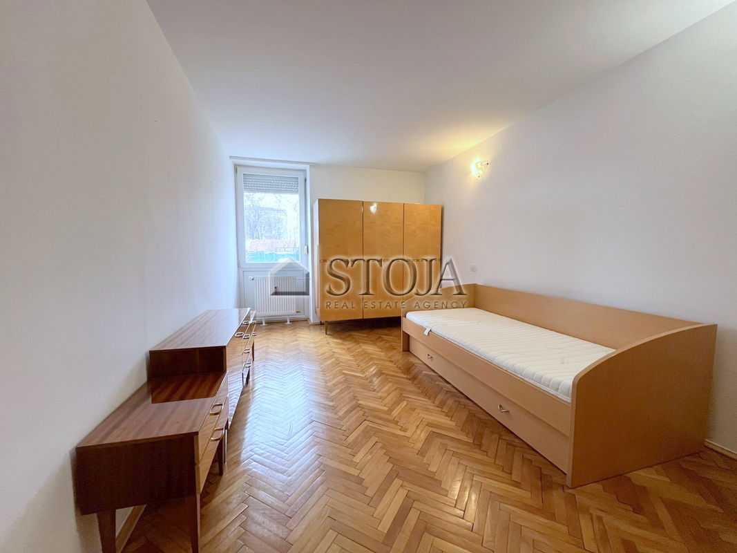Lokacija: Ljubljana mesto, Moste-Polje, Polje