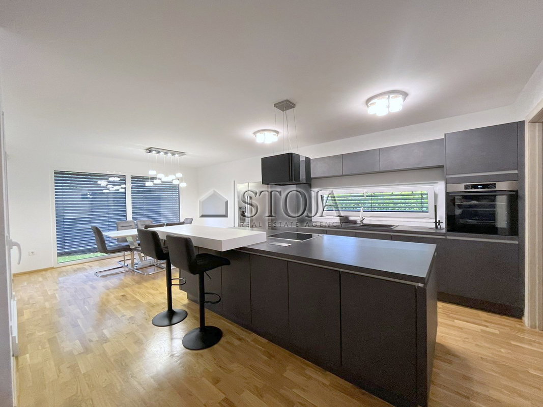 Location: Ljubljana Surroundings, Škofljica, Smrjene