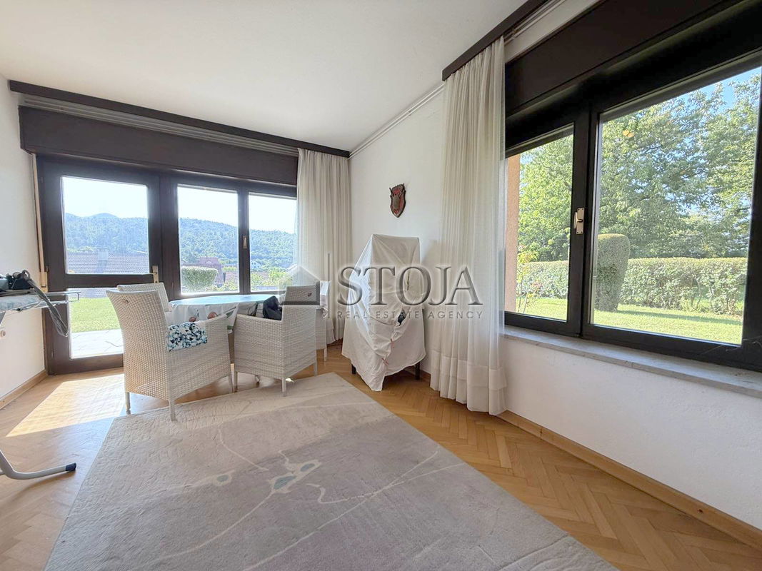 Lokacija: Notranjsko - kraška, Postojna