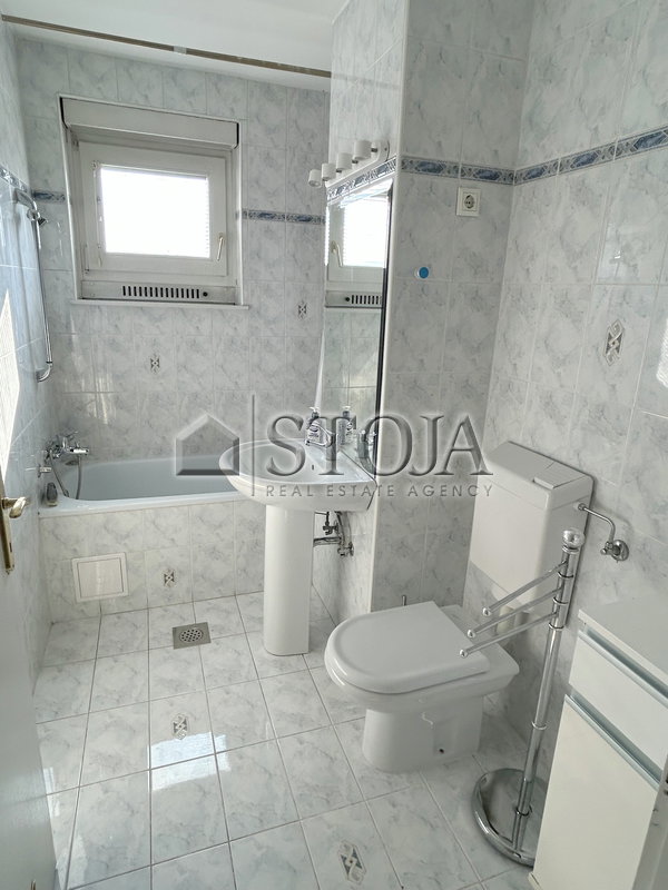 Location: Ljubljana mesto, Vič-Rudnik, Trnovo