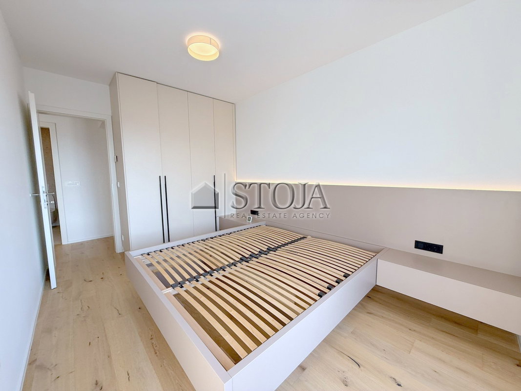 Location: Ljubljana City, Bežigrad, Ježica