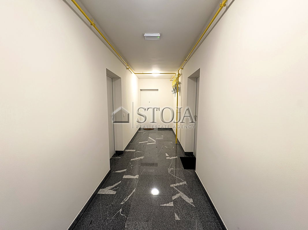 Lokacija: Ljubljana okolica, Vrhnika, Vrhnika