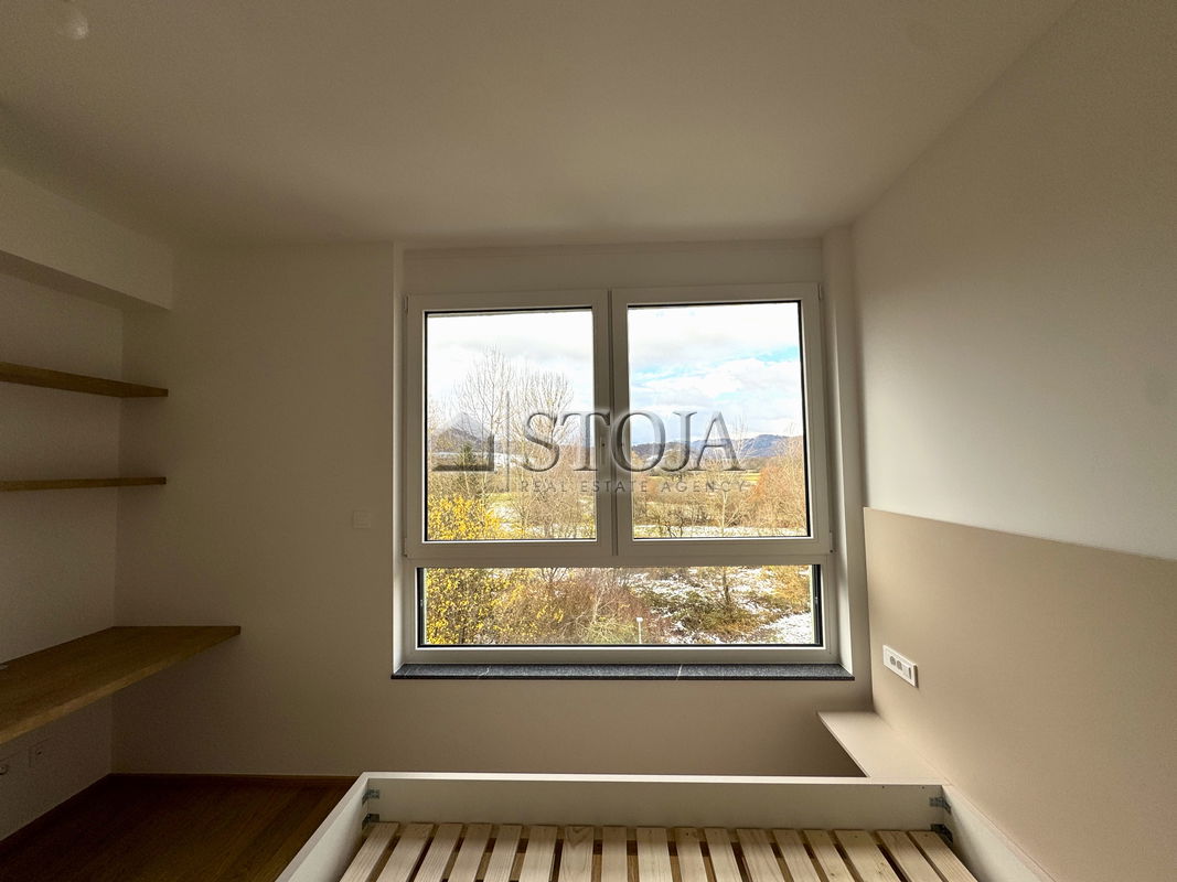 Lokacija: Ljubljana okolica, Vrhnika, Vrhnika