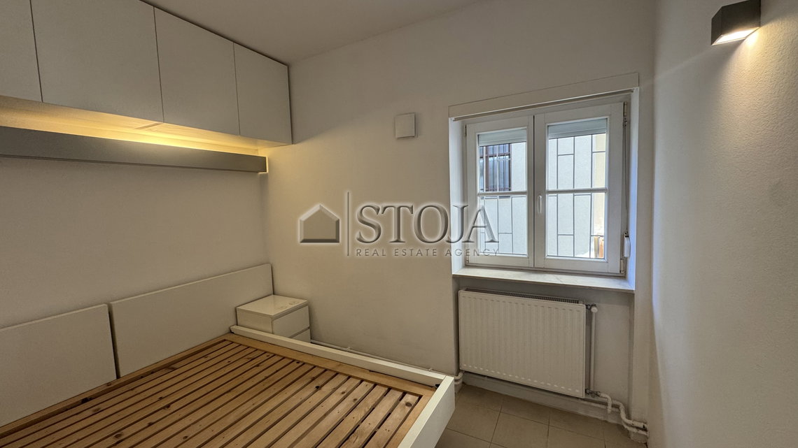 Lokacija: Ljubljana mesto, Vič-Rudnik, Trnovo
