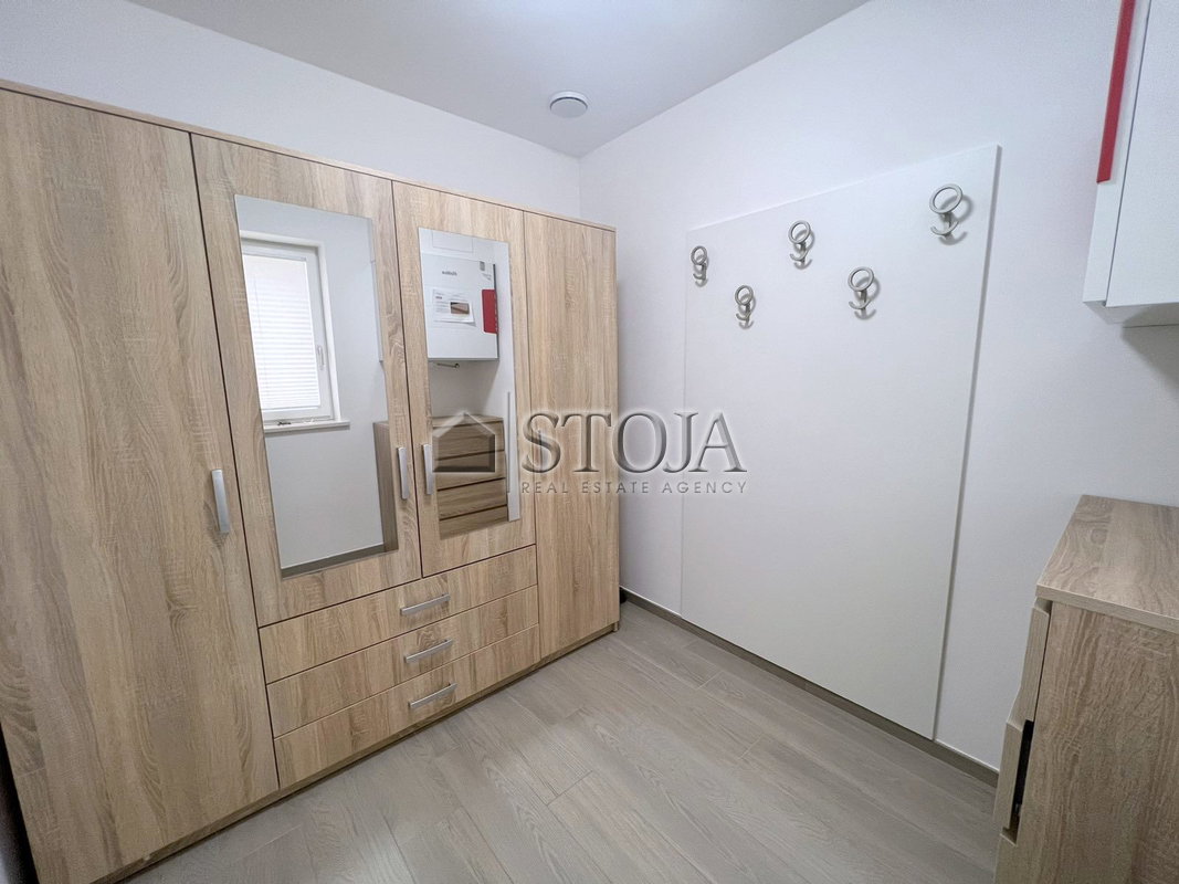 Lokacija: Ljubljana mesto, Šiška, Šentvid