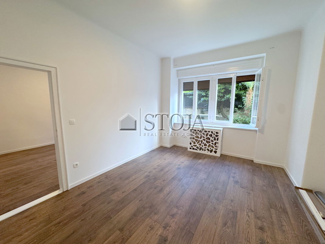 Lokacija: Ljubljana mesto, Center, Center