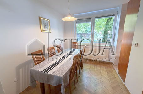 Location: Ljubljana mesto, Center, Prule