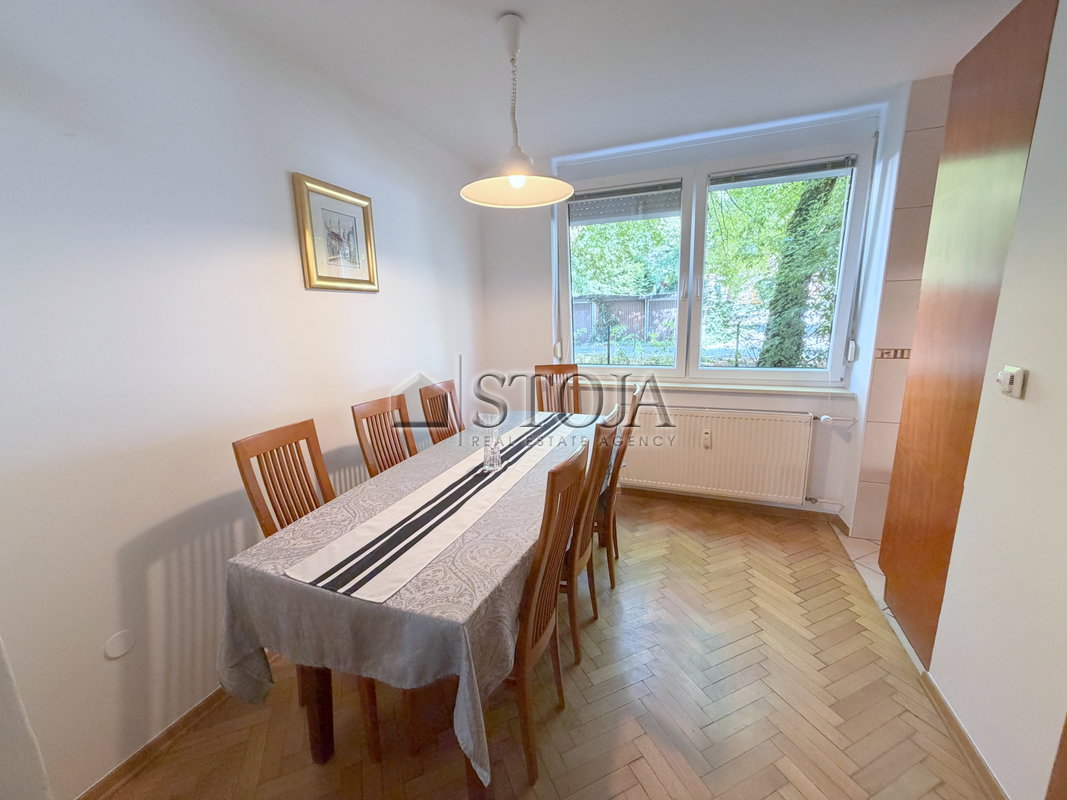 Location: Ljubljana mesto, Center, Prule