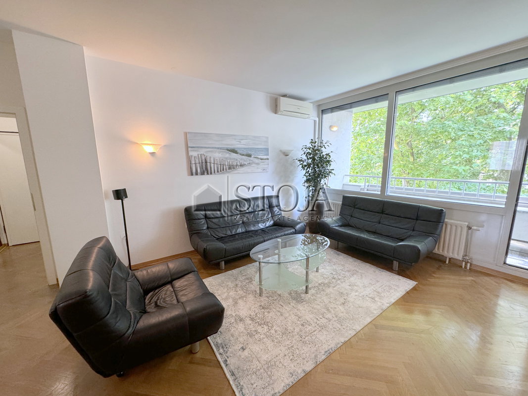 Lokacija: Ljubljana mesto, Center, Center